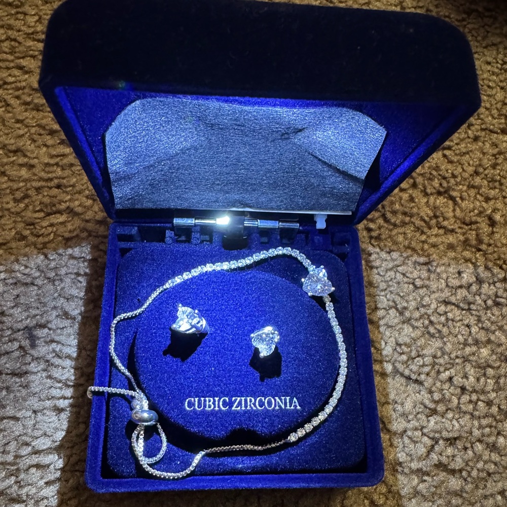 Silver Plate Cubic Zirconia Adjustable Bolo in Heart Bracelet and Stud Earrings